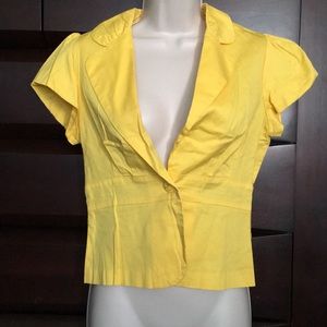 Medium wet seal yellow jacket euc